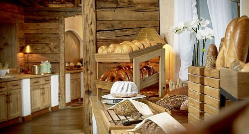 Rustikales Brotbuffet