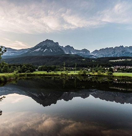Atemberaubendes Golfplatzpanorama