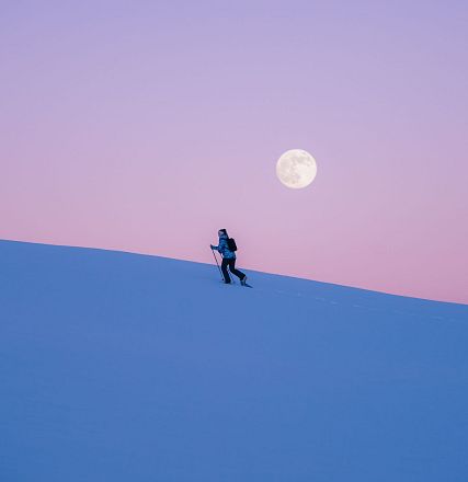 Skitour bei Mondschein