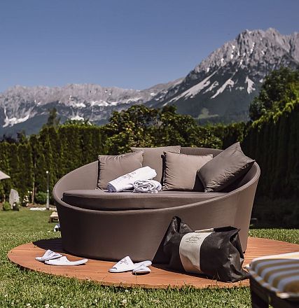 Sonnenliege im Sporthotel Garten